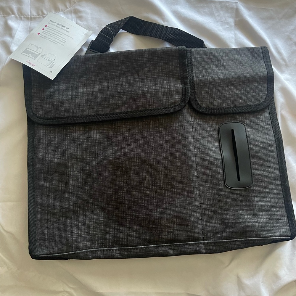 NWT Thirty-One Pack N’ Pull Caddy